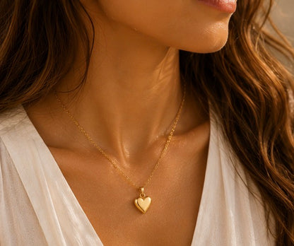 Vyelle | Heart Necklace